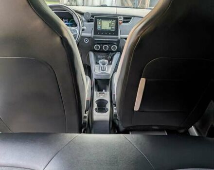 Белый Рено Зое, объемом двигателя 0 л и пробегом 56 тыс. км за 12500 $, фото 15 на Automoto.ua