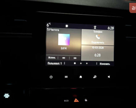 Белый Рено Зое, объемом двигателя 0 л и пробегом 44 тыс. км за 12950 $, фото 17 на Automoto.ua