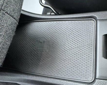 Белый Рено Зое, объемом двигателя 0 л и пробегом 97 тыс. км за 11900 $, фото 27 на Automoto.ua