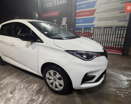 Белый Рено Зое, объемом двигателя 0 л и пробегом 54 тыс. км за 13500 $, фото 2 на Automoto.ua
