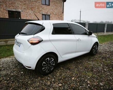 Білий Рено Зое, об'ємом двигуна 0 л та пробігом 98 тис. км за 10950 $, фото 27 на Automoto.ua