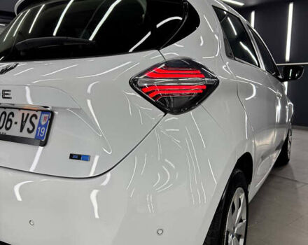 Белый Рено Зое, объемом двигателя 0 л и пробегом 46 тыс. км за 12150 $, фото 11 на Automoto.ua