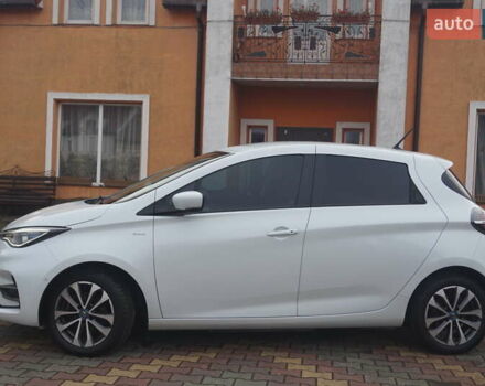 Белый Рено Зое, объемом двигателя 0 л и пробегом 122 тыс. км за 13000 $, фото 14 на Automoto.ua