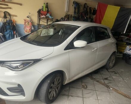 Белый Рено Зое, объемом двигателя 0 л и пробегом 40 тыс. км за 13200 $, фото 1 на Automoto.ua