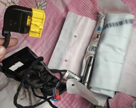 Білий Рено Зое, об'ємом двигуна 0 л та пробігом 153 тис. км за 500 $, фото 8 на Automoto.ua