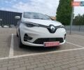 Белый Рено Зое, объемом двигателя 0 л и пробегом 73 тыс. км за 12450 $, фото 11 на Automoto.ua