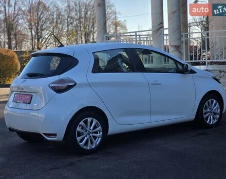 Белый Рено Зое, объемом двигателя 0 л и пробегом 85 тыс. км за 12999 $, фото 16 на Automoto.ua