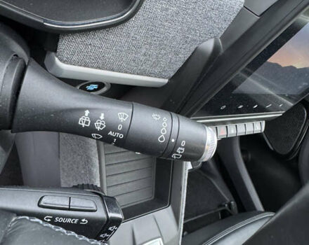 Белый Рено Зое, объемом двигателя 0 л и пробегом 97 тыс. км за 11900 $, фото 23 на Automoto.ua