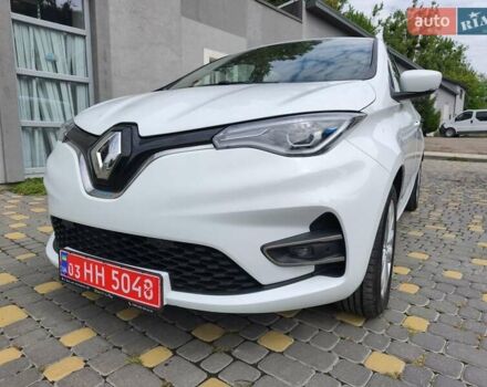 Белый Рено Зое, объемом двигателя 0 л и пробегом 50 тыс. км за 11900 $, фото 20 на Automoto.ua