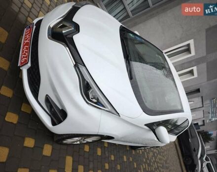 Белый Рено Зое, объемом двигателя 0 л и пробегом 59 тыс. км за 13200 $, фото 16 на Automoto.ua