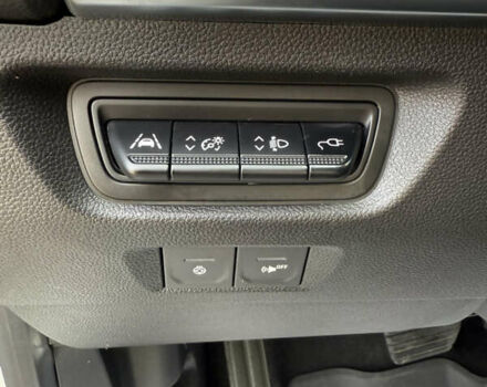 Белый Рено Зое, объемом двигателя 0 л и пробегом 85 тыс. км за 13350 $, фото 38 на Automoto.ua