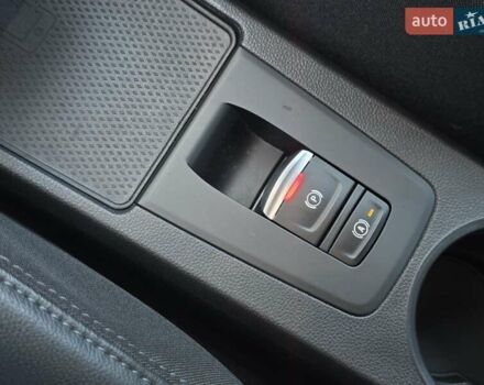 Белый Рено Зое, объемом двигателя 0 л и пробегом 85 тыс. км за 12999 $, фото 47 на Automoto.ua