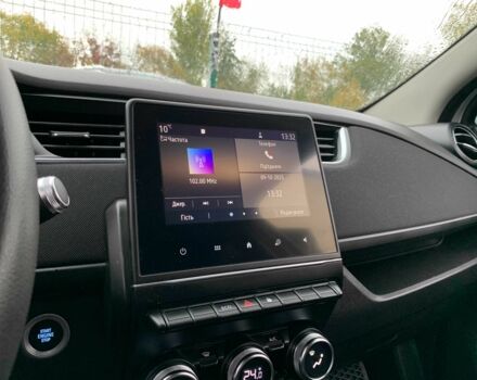 Білий Рено Зое, об'ємом двигуна 0 л та пробігом 47 тис. км за 12499 $, фото 19 на Automoto.ua