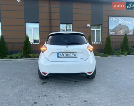 Белый Рено Зое, объемом двигателя 0 л и пробегом 65 тыс. км за 12500 $, фото 8 на Automoto.ua