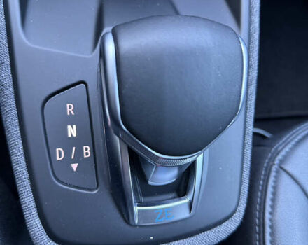 Білий Рено Зое, об'ємом двигуна 0 л та пробігом 23 тис. км за 13150 $, фото 37 на Automoto.ua