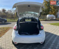 Белый Рено Зое, объемом двигателя 0 л и пробегом 56 тыс. км за 12500 $, фото 11 на Automoto.ua