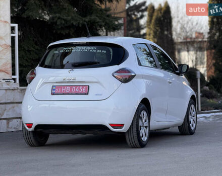Белый Рено Зое, объемом двигателя 0 л и пробегом 183 тыс. км за 9700 $, фото 13 на Automoto.ua