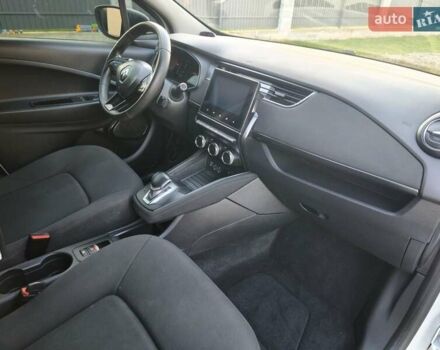 Білий Рено Зое, об'ємом двигуна 0 л та пробігом 98 тис. км за 10950 $, фото 33 на Automoto.ua