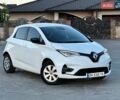 Белый Рено Зое, объемом двигателя 0 л и пробегом 75 тыс. км за 11900 $, фото 1 на Automoto.ua