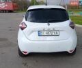 Белый Рено Зое, объемом двигателя 0 л и пробегом 56 тыс. км за 13500 $, фото 32 на Automoto.ua