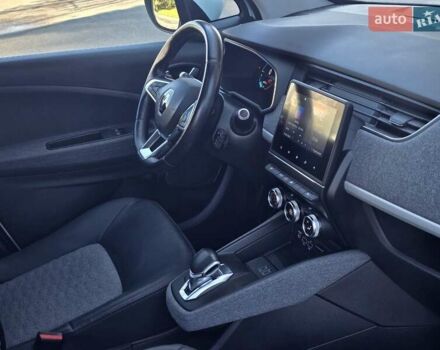 Белый Рено Зое, объемом двигателя 0 л и пробегом 85 тыс. км за 12999 $, фото 34 на Automoto.ua