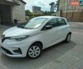 Белый Рено Зое, объемом двигателя 0 л и пробегом 57 тыс. км за 13000 $, фото 1 на Automoto.ua