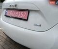 Белый Рено Зое, объемом двигателя 0 л и пробегом 73 тыс. км за 12450 $, фото 7 на Automoto.ua