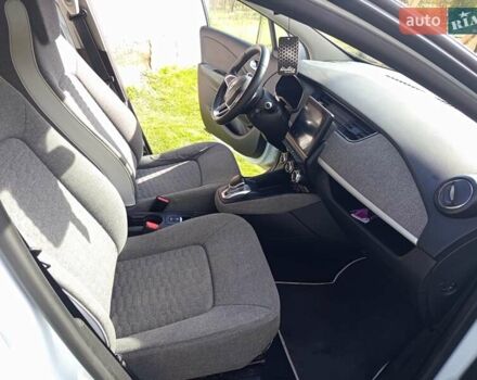 Рено Зое 2020 в Ходорів на Automoto.ua Белый Рено Зое, объемом двигателя 0 л и пробегом 46 тыс. км за 12800 $, фото 3 на Automoto.ua