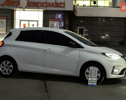 Белый Рено Зое, объемом двигателя 0 л и пробегом 44 тыс. км за 12950 $, фото 6 на Automoto.ua