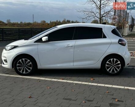 Белый Рено Зое, объемом двигателя 0 л и пробегом 124 тыс. км за 13200 $, фото 8 на Automoto.ua