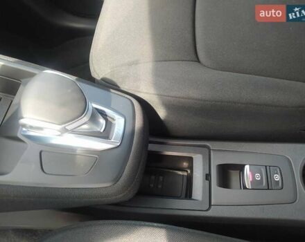 Белый Рено Зое, объемом двигателя 0 л и пробегом 24 тыс. км за 12700 $, фото 18 на Automoto.ua