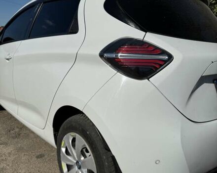 Білий Рено Зое, об'ємом двигуна 0 л та пробігом 41 тис. км за 13200 $, фото 6 на Automoto.ua