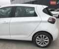 Белый Рено Зое, объемом двигателя 0 л и пробегом 40 тыс. км за 13790 $, фото 2 на Automoto.ua