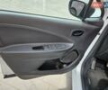 Белый Рено Зое, объемом двигателя 0 л и пробегом 28 тыс. км за 11900 $, фото 16 на Automoto.ua