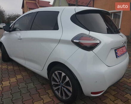 Белый Рено Зое, объемом двигателя 0 л и пробегом 122 тыс. км за 13000 $, фото 21 на Automoto.ua