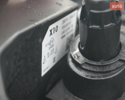 Белый Рено Зое, объемом двигателя 0 л и пробегом 122 тыс. км за 13000 $, фото 60 на Automoto.ua