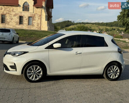 Белый Рено Зое, объемом двигателя 0 л и пробегом 72 тыс. км за 12450 $, фото 9 на Automoto.ua