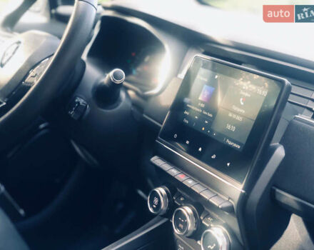 Белый Рено Зое, объемом двигателя 0 л и пробегом 38 тыс. км за 11999 $, фото 17 на Automoto.ua
