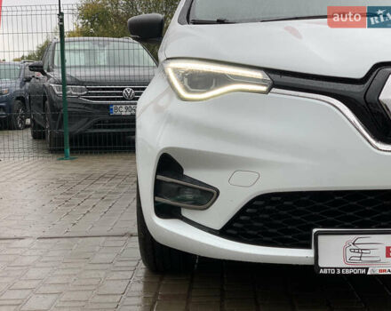 Белый Рено Зое, объемом двигателя 0 л и пробегом 47 тыс. км за 12499 $, фото 9 на Automoto.ua
