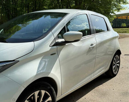 Белый Рено Зое, объемом двигателя 0 л и пробегом 74 тыс. км за 13499 $, фото 6 на Automoto.ua