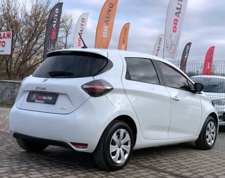 Белый Рено Зое, объемом двигателя 0 л и пробегом 66 тыс. км за 12499 $, фото 3 на Automoto.ua