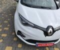 Белый Рено Зое, объемом двигателя 0 л и пробегом 50 тыс. км за 11900 $, фото 19 на Automoto.ua