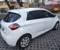 Белый Рено Зое, объемом двигателя 0 л и пробегом 83 тыс. км за 11899 $, фото 2 на Automoto.ua