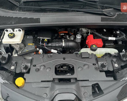 Белый Рено Зое, объемом двигателя 0 л и пробегом 44 тыс. км за 12950 $, фото 32 на Automoto.ua