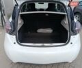 Белый Рено Зое, объемом двигателя 0 л и пробегом 73 тыс. км за 12450 $, фото 83 на Automoto.ua