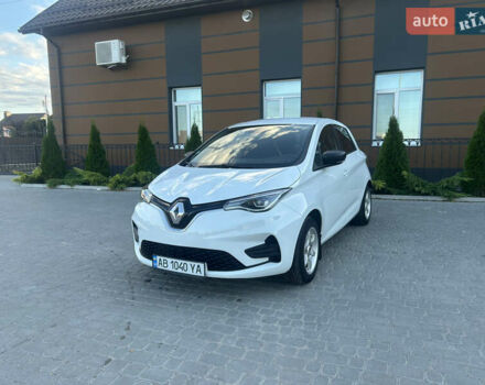 Белый Рено Зое, объемом двигателя 0 л и пробегом 65 тыс. км за 12500 $, фото 1 на Automoto.ua