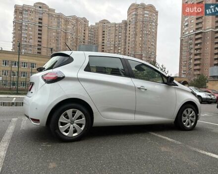 Белый Рено Зое, объемом двигателя 0 л и пробегом 39 тыс. км за 12300 $, фото 9 на Automoto.ua