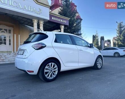 Белый Рено Зое, объемом двигателя 0 л и пробегом 83 тыс. км за 11999 $, фото 42 на Automoto.ua