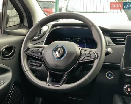 Белый Рено Зое, объемом двигателя 0 л и пробегом 66 тыс. км за 12499 $, фото 52 на Automoto.ua