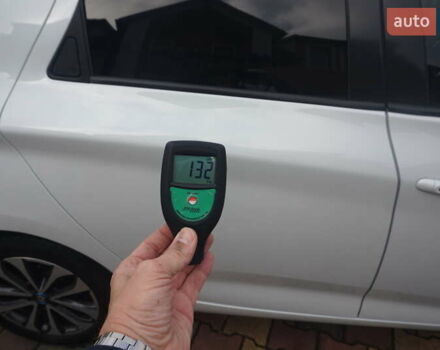 Белый Рено Зое, объемом двигателя 0 л и пробегом 122 тыс. км за 13000 $, фото 75 на Automoto.ua